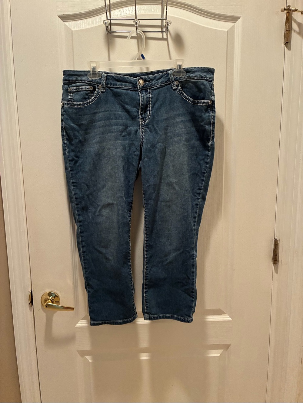Apt. 9 Dark Blue Cropped Women's Jeans